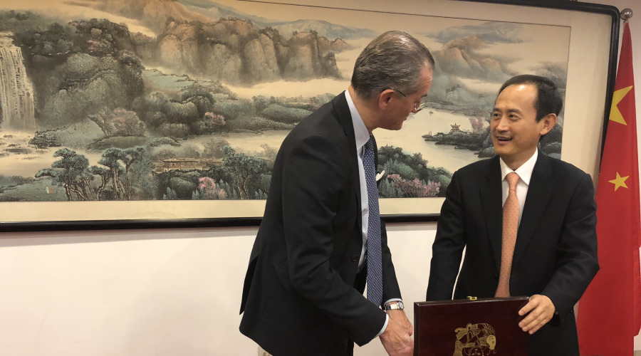 茄子精产国产品入口