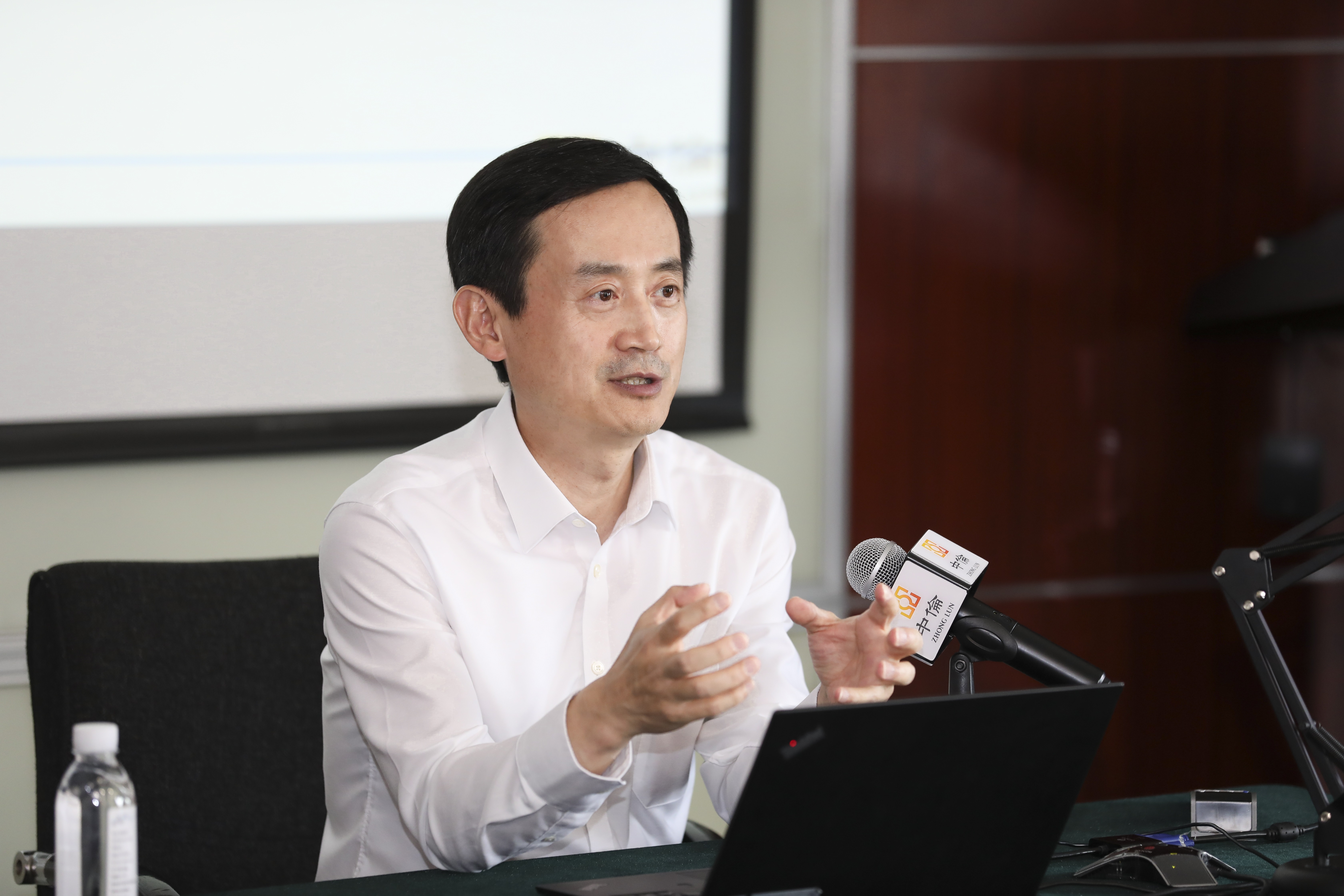茄子精产国产品入口
